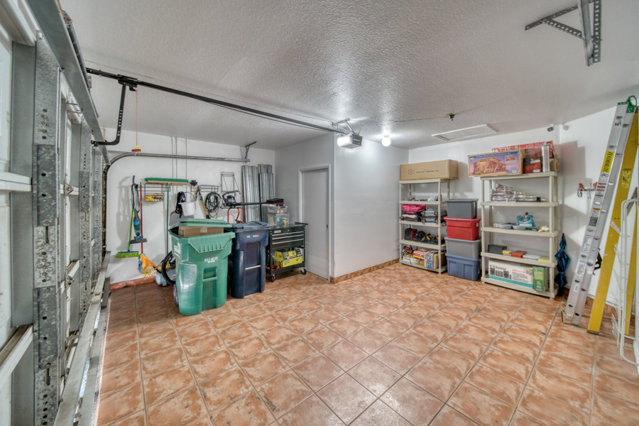 Stunning Modern Home in Hammocks