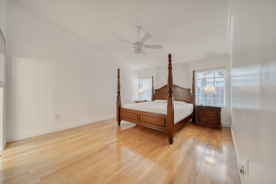 Stunning Modern Home in Hammocks