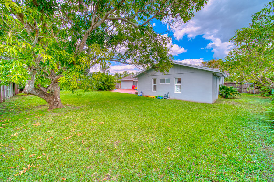 Renovated Gem in The Falls Area