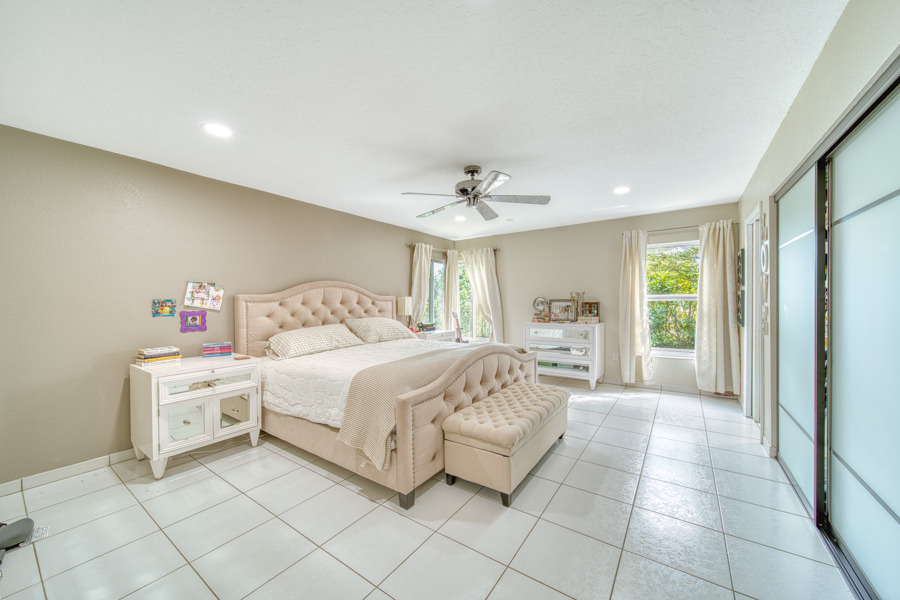 Renovated Gem in The Falls Area