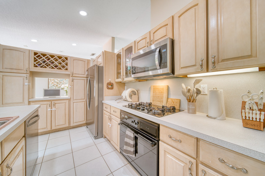 Renovated Gem in The Falls Area