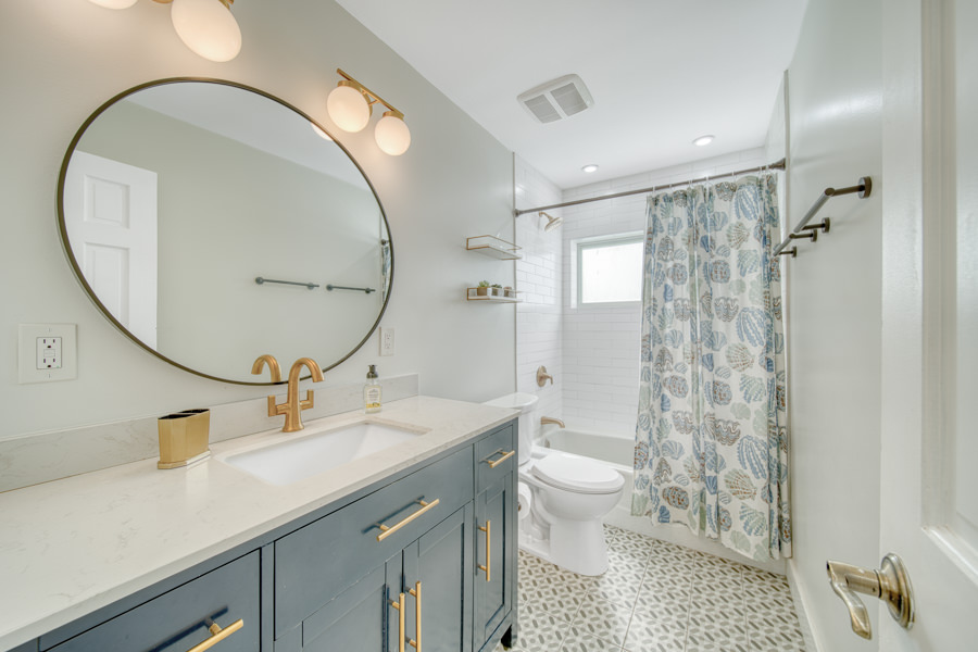 Renovated Gem in The Falls Area