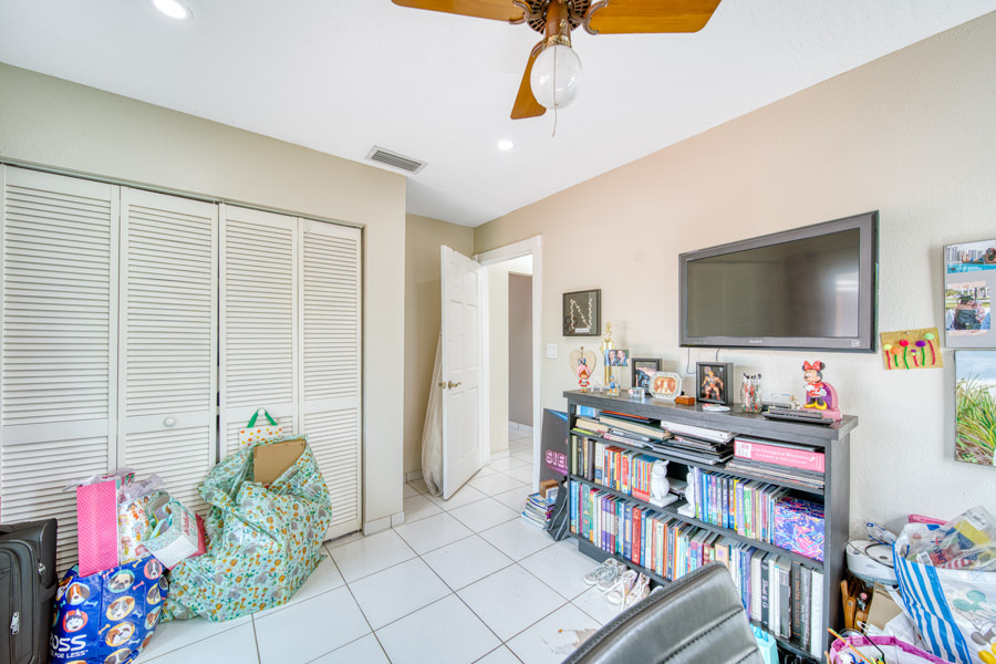 Renovated Gem in The Falls Area