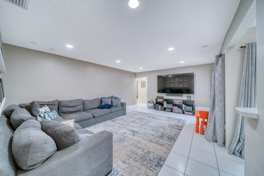 Renovated Gem in The Falls Area