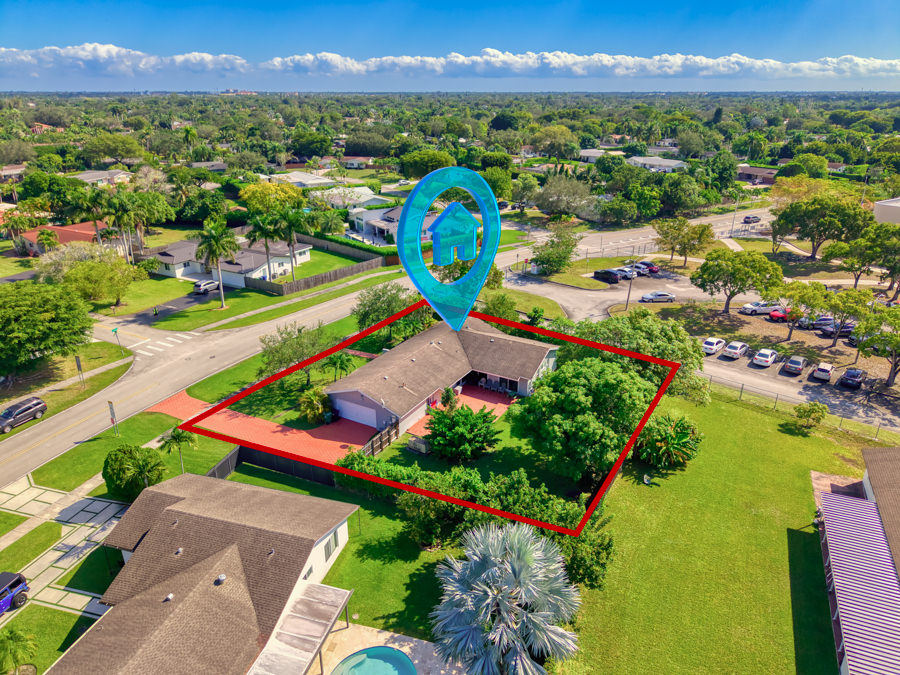 Renovated Gem in The Falls Area