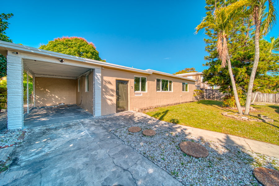 Mid-Century Modern North Miami Retreat