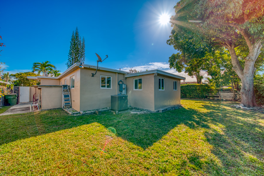 Mid-Century Modern North Miami Retreat