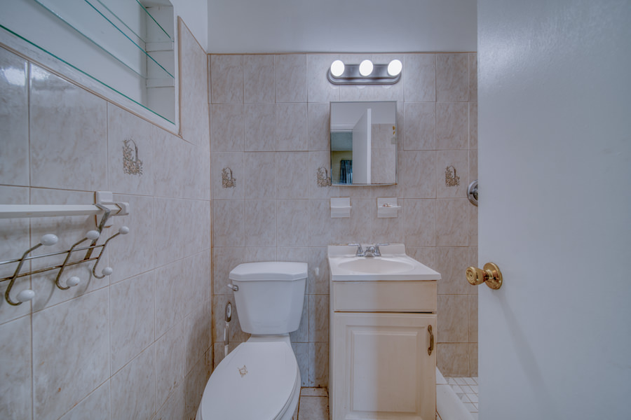 Mid-Century Modern North Miami Retreat