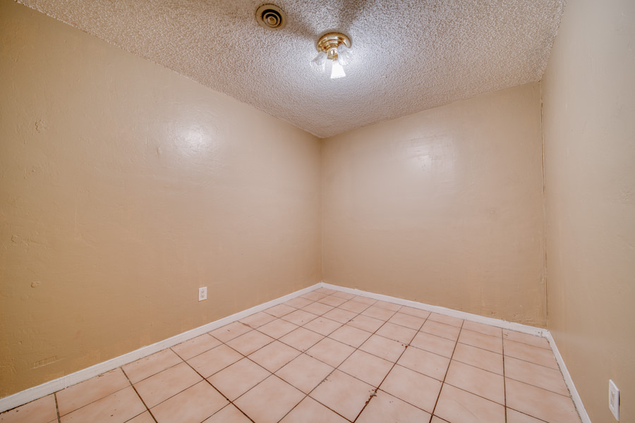 Mid-Century Modern North Miami Retreat