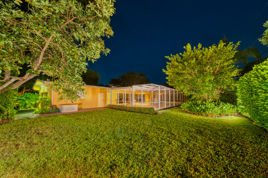 Luxurious Pinecrest Area Estate