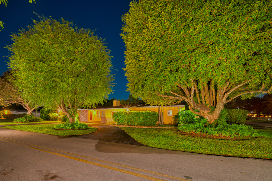 Luxurious Pinecrest Area Estate