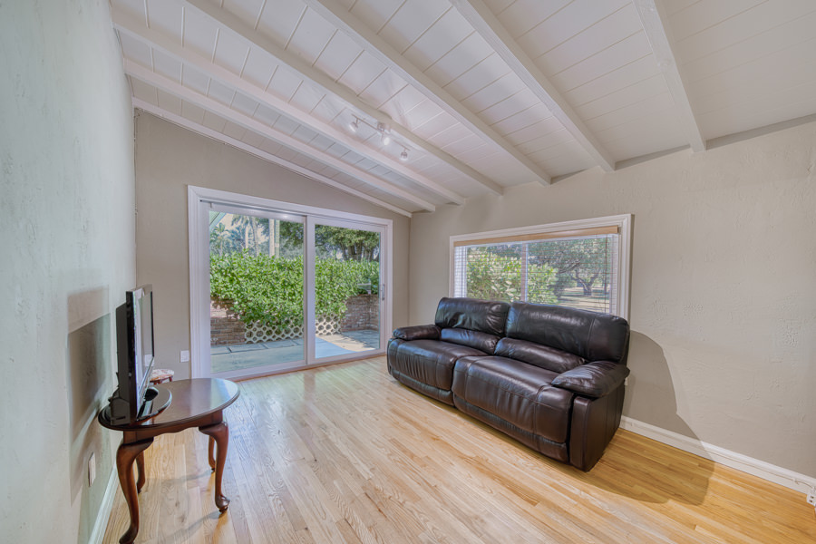 Luxurious Pinecrest Area Estate