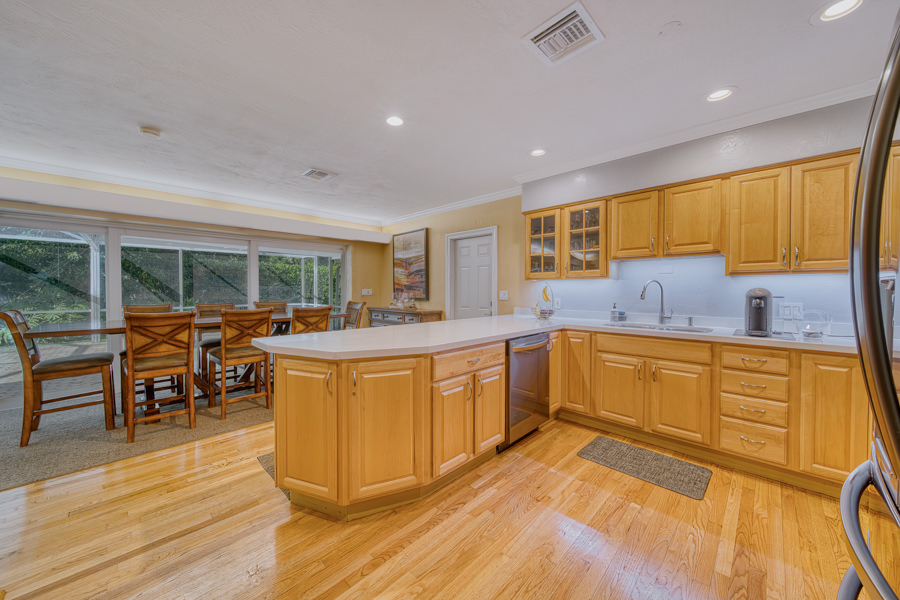 Luxurious Pinecrest Area Estate