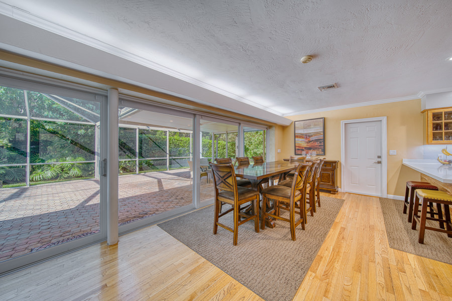 Luxurious Pinecrest Area Estate