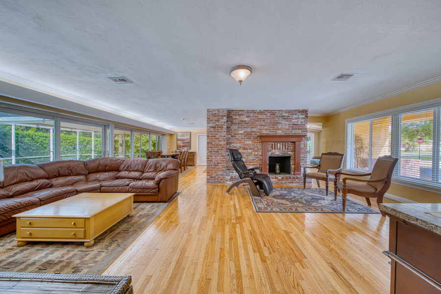 Luxurious Pinecrest Area Estate