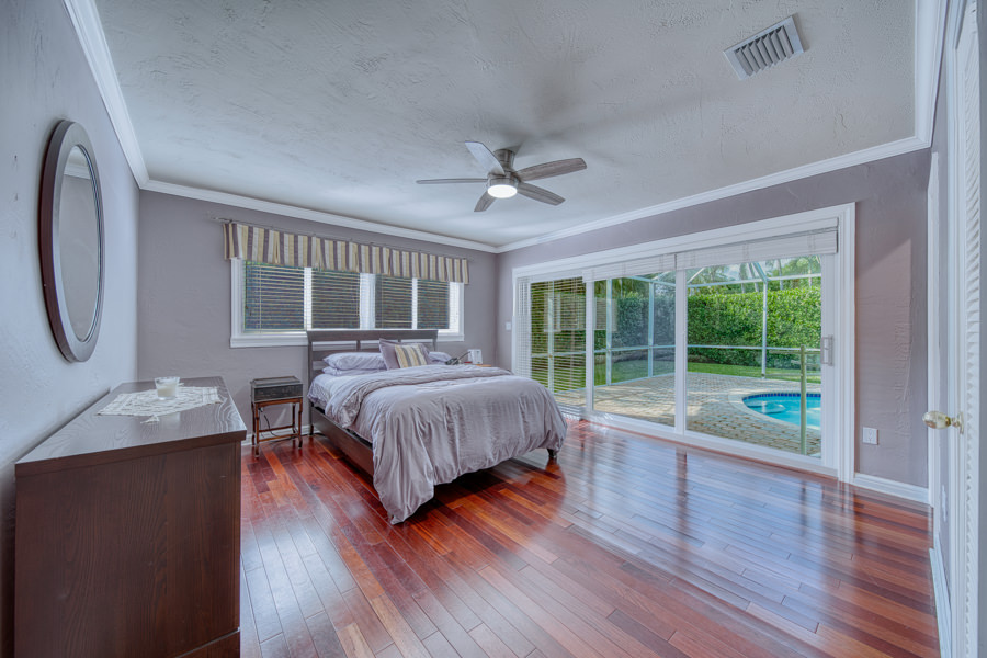 Luxurious Pinecrest Area Estate