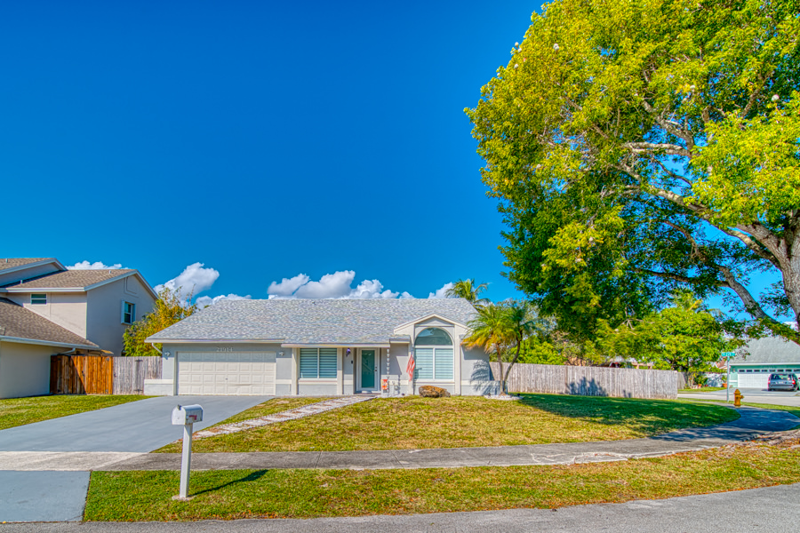 Waterfront Paradise in Cutler Bay