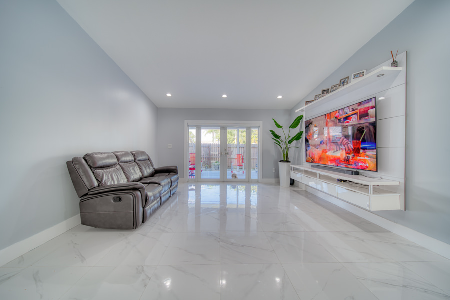 Waterfront Paradise in Cutler Bay