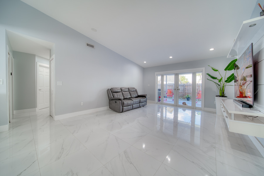 Waterfront Paradise in Cutler Bay