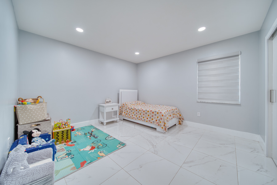 Waterfront Paradise in Cutler Bay