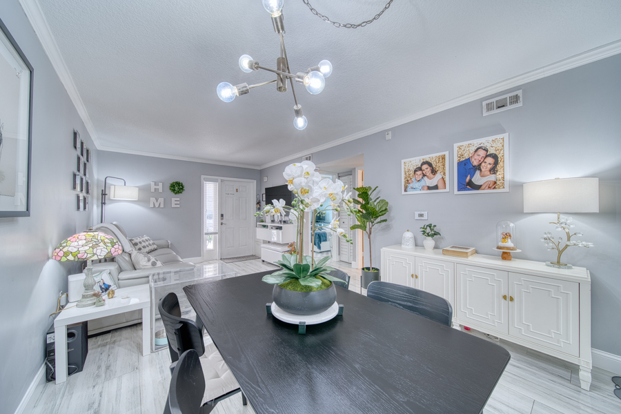 Spacious Family Home in Pembroke Pines