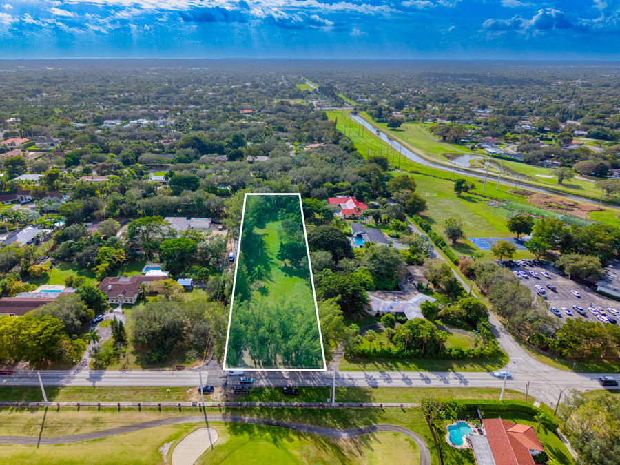 Elegant Kendall Home with Pool
