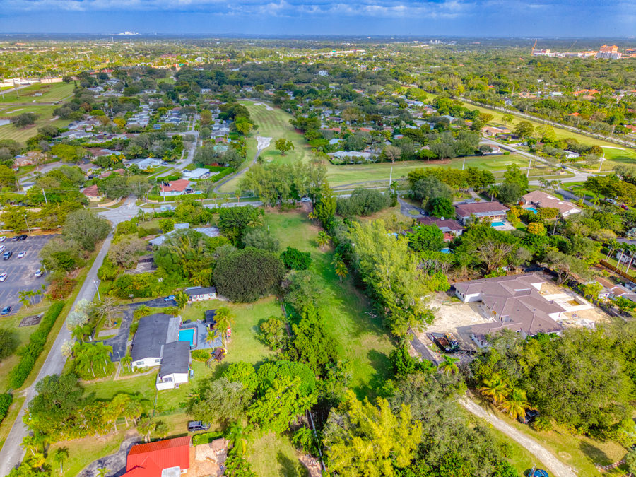 Elegant Kendall Home with Pool