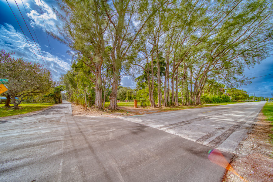 Elegant Kendall Home with Pool