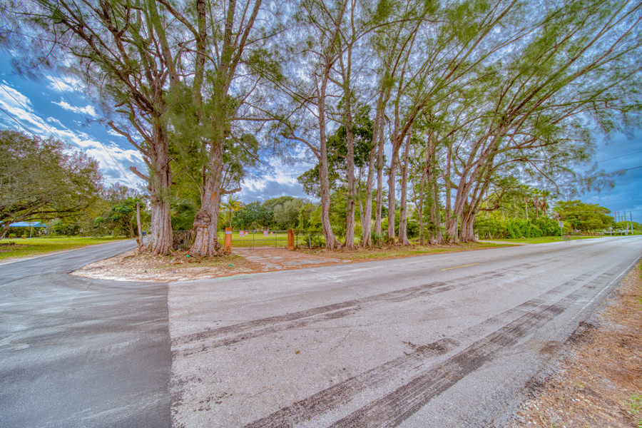 Elegant Kendall Home with Pool